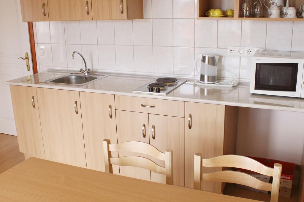 Marina-Buek Apartmanhaz Eksteriør billede