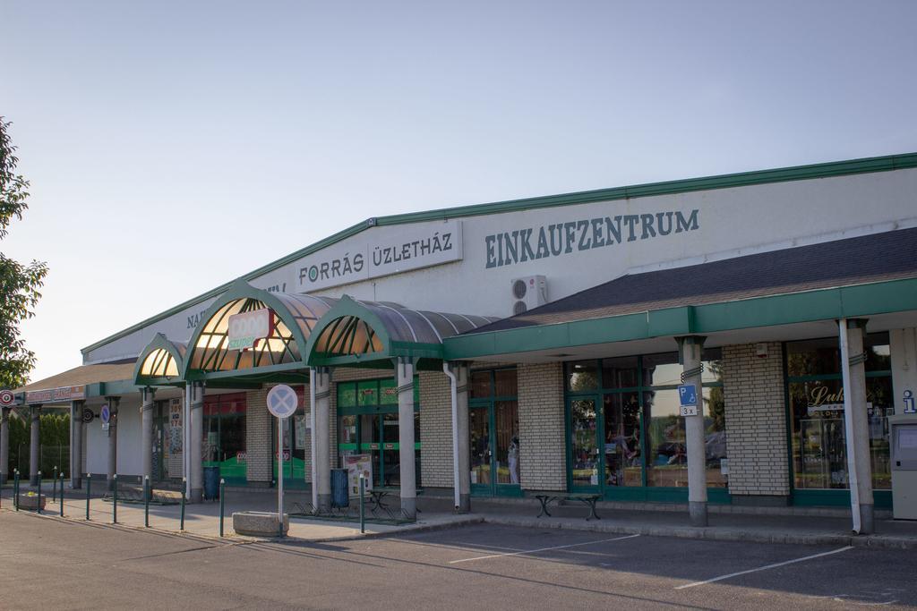 Marina-Buek Apartmanhaz Eksteriør billede